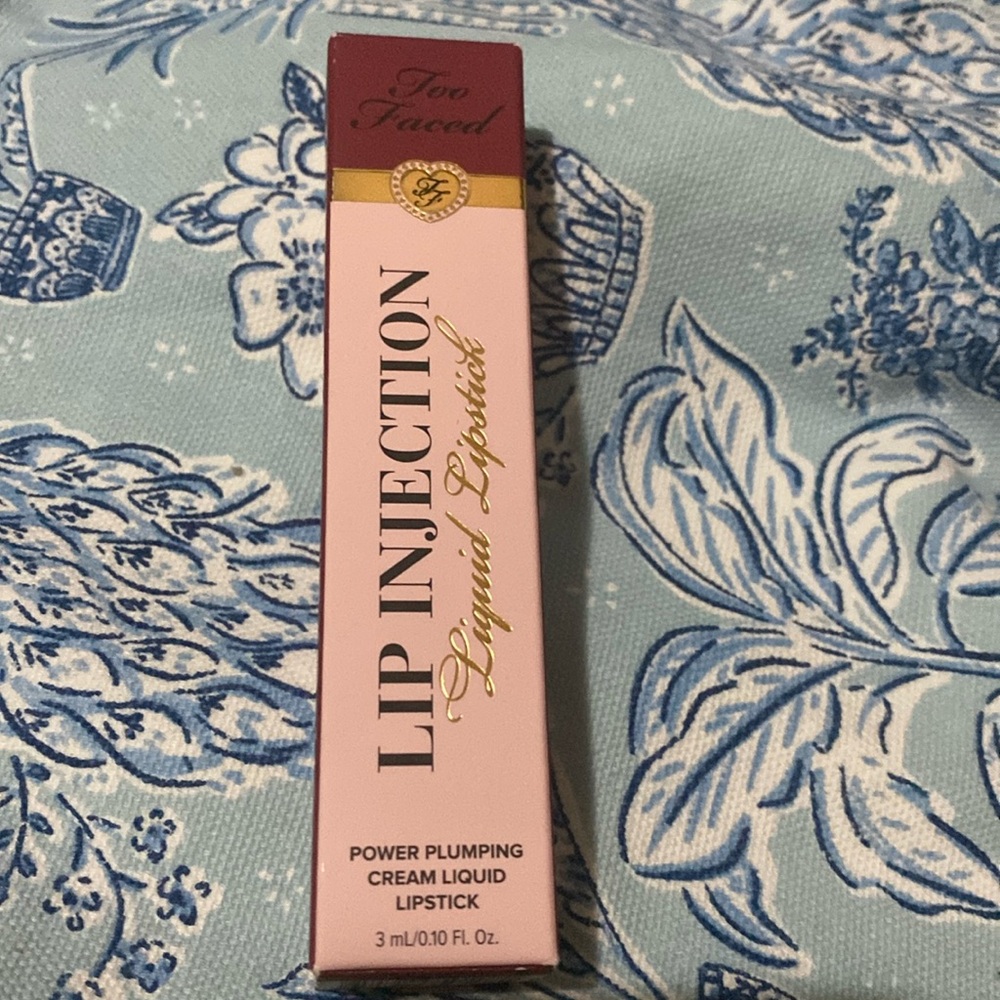 Two faced lip injection liquid lipstick boom boom pow NEW in box